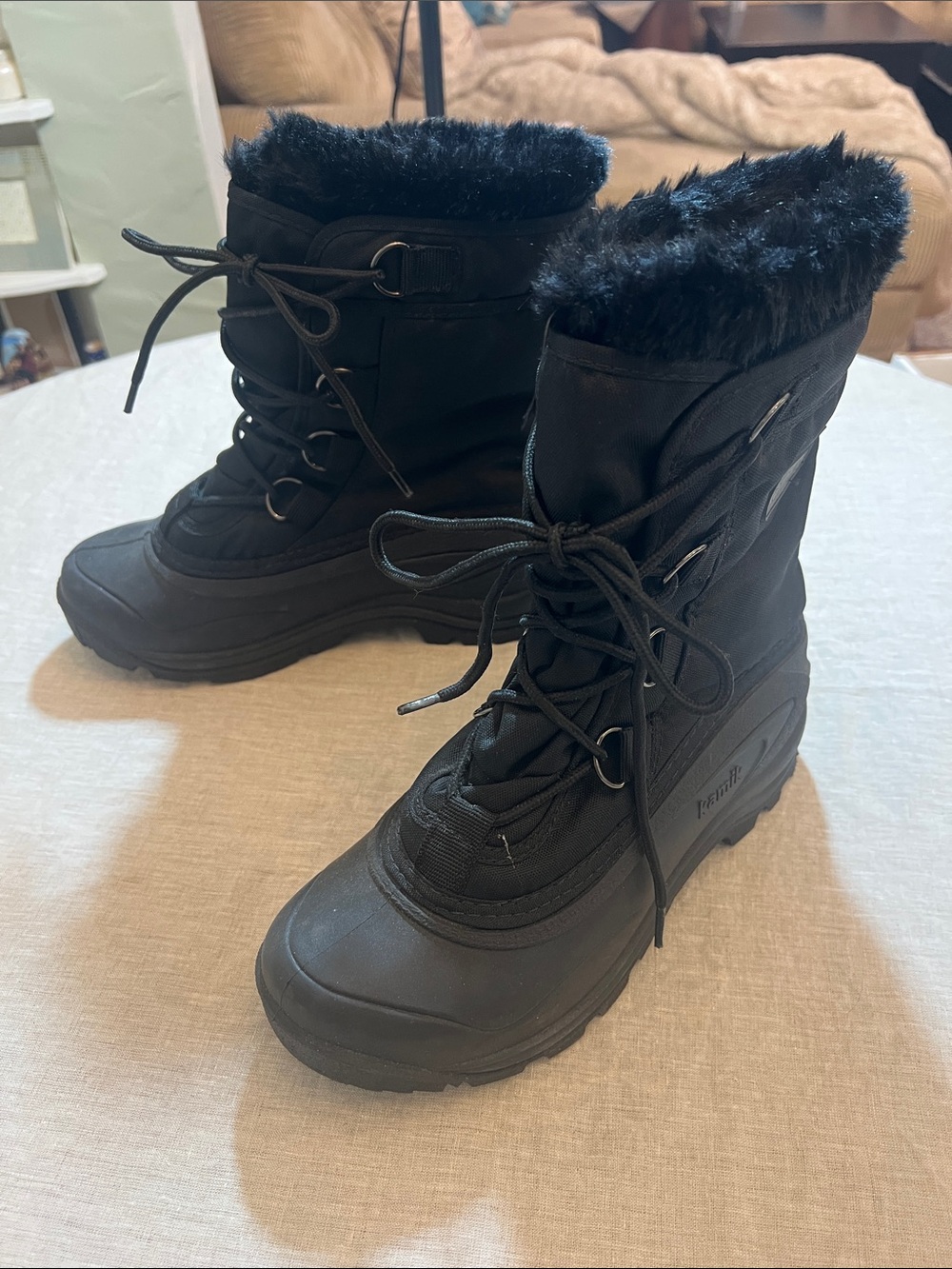 Kamik Women's Black Winter Snow Boots with Faux Fur Trim. Size 10